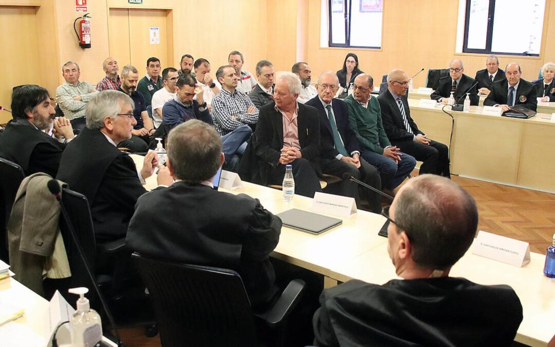 La defensa pide «la libre absolución» y los acusados rechazan su última palabra