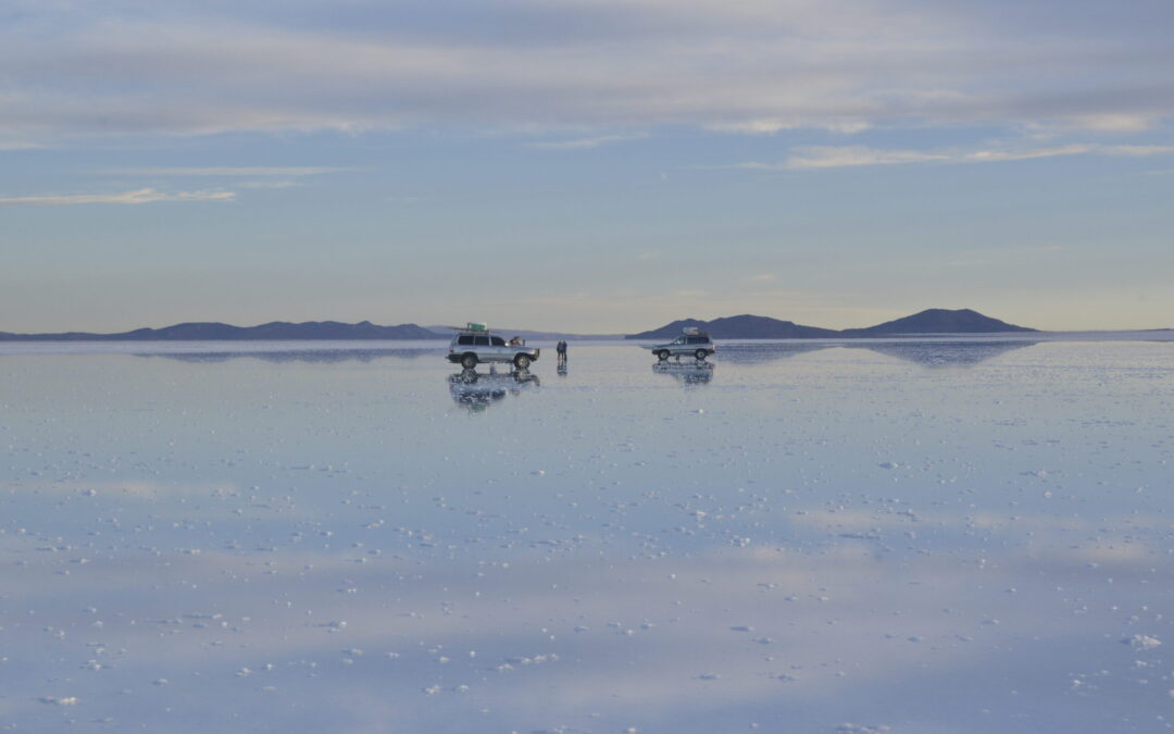 ¿qué hay detrás de los contratos firmados por el Gobierno con empresas de China y Rusia?